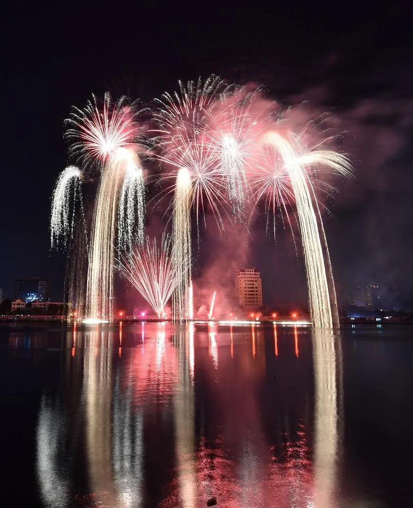 DIFF 2019: Brazil và Bỉ “kể chuyện” bằng vũ điệu ánh sáng ảnh 9