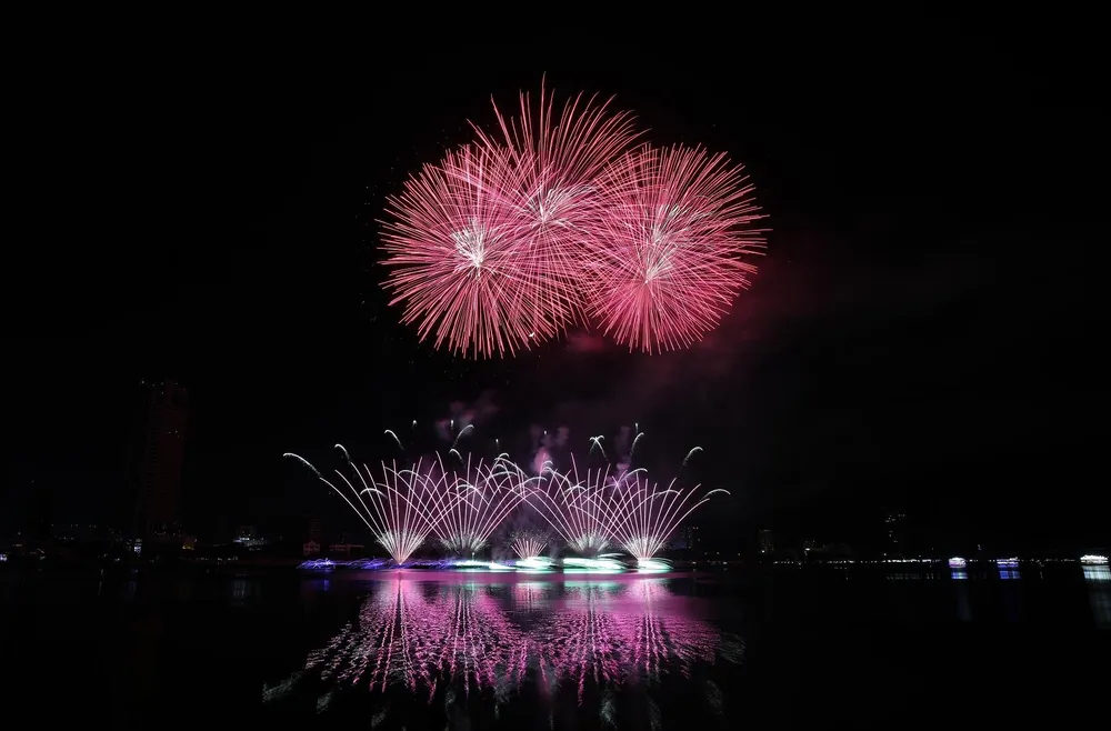 DIFF 2019: Brazil và Bỉ “kể chuyện” bằng vũ điệu ánh sáng ảnh 14