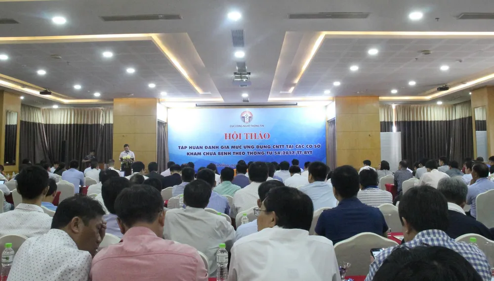 Toàn cảnh hội thảo tập huấn Đánh giá mức độ ứng dụng Công nghệ thông tin (CNTT) tại các cơ sở khám chữa bệnh 