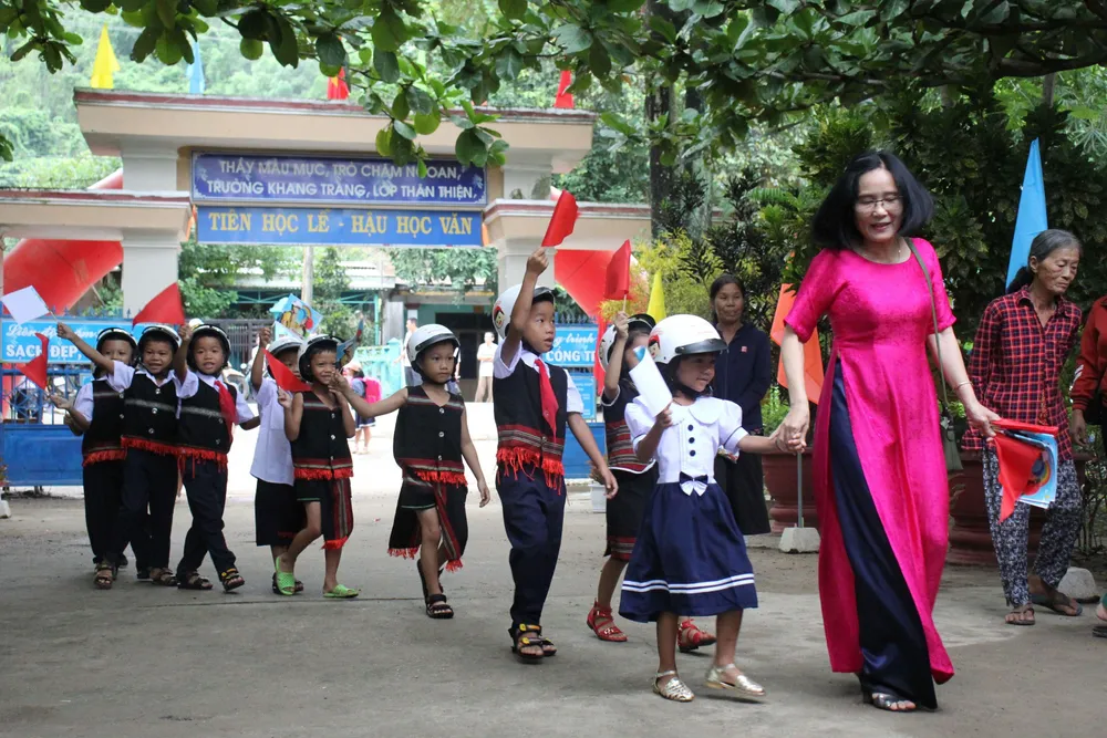 Lễ khai trường gói gọn chưa đầy 45 phút ở Đà Nẵng ảnh 2