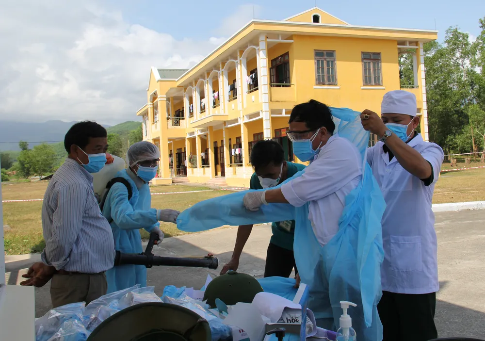 Cận cảnh nơi cách ly của 69 người về từ Daegu tại Đà Nẵng ảnh 4