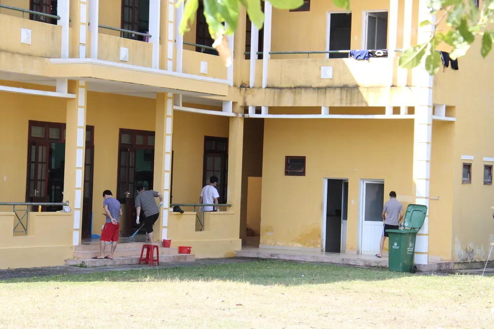 Cận cảnh nơi cách ly của 69 người về từ Daegu tại Đà Nẵng ảnh 8