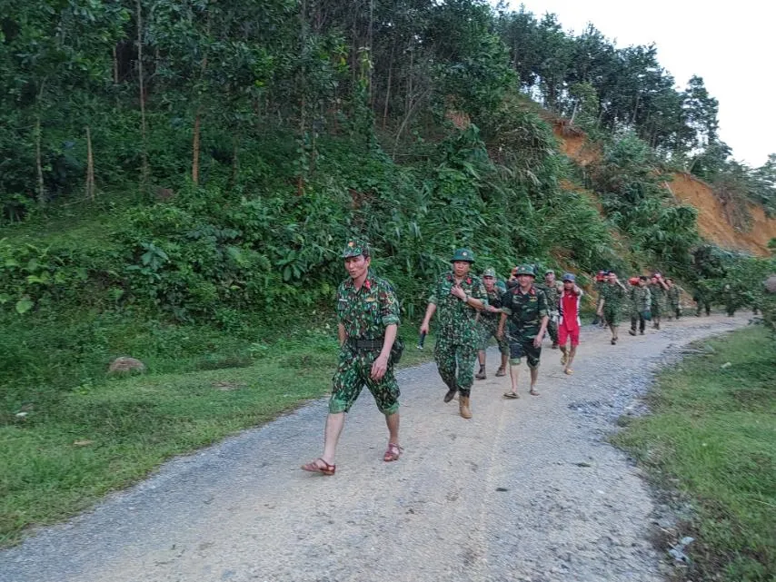 Thảm họa sạt lở vùi lấp người ở Trà Leng, Trà Vân: Tìm được 14 thi thể, 14 người chưa tìm được ảnh 4