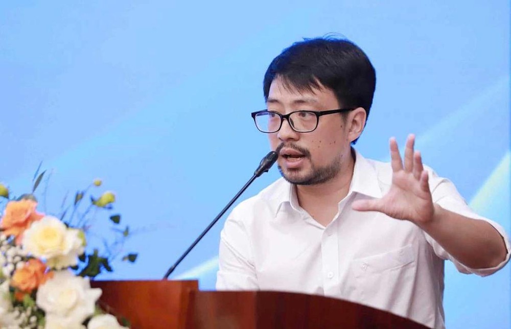 Meta集团与河内国立大学培训项目的人工智能专家阮峰英。