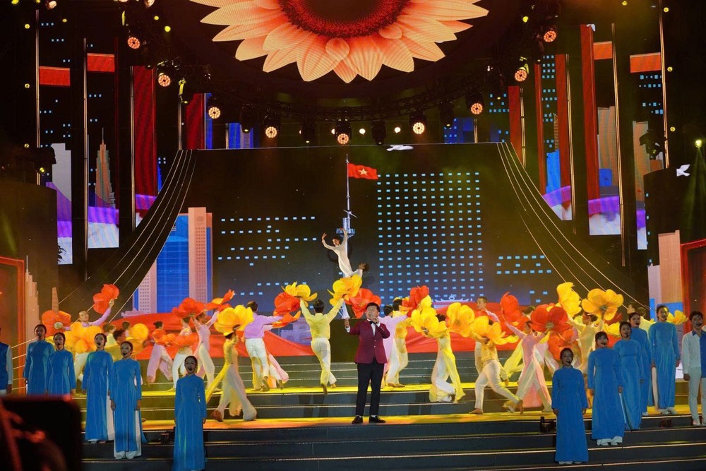 值八月革命和国庆节80周年纪念之际，胡志明市将举行一系列大规模的政治、文化和艺术活动。