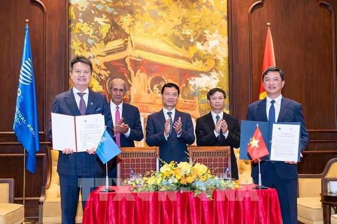 越南知识产权局与世界知识产权组织签署知识产权领域合作谅解备忘录。