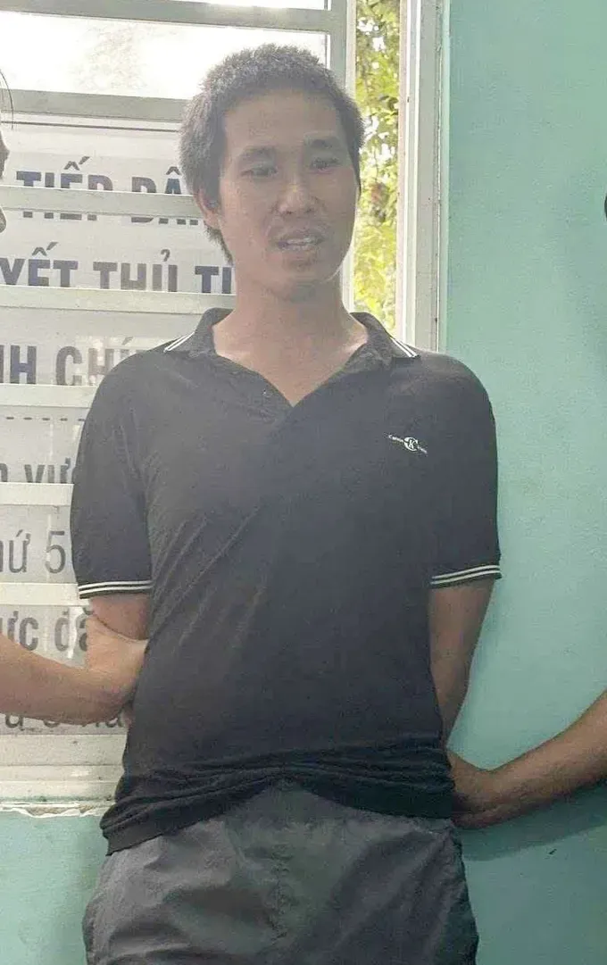 黎士松被捕时的照片。