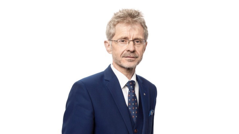 捷克参议院议长维斯特奇尔开始对越南进行正式访问。