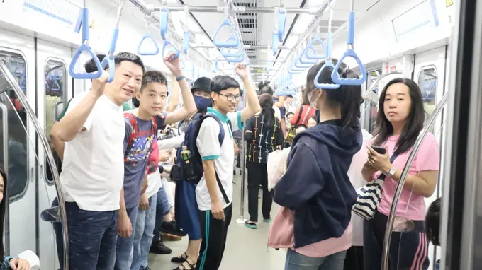 胡志明市地铁1号线春节期间服务客量超过57.1万人次。