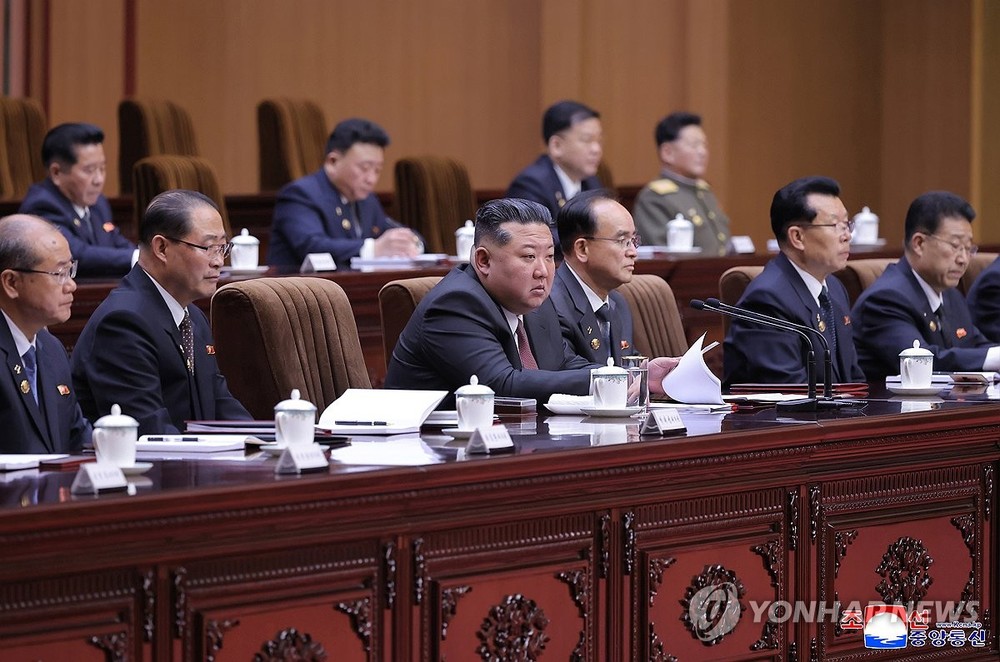 金正恩再次被推举为朝鲜国务委员长。