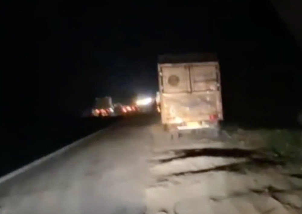 在高速上睡觉，司机被罚1300万元。