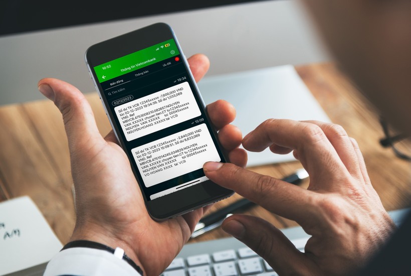 自4月1日起 银行账户名称须与身份证件信息保持一致。图：越通社