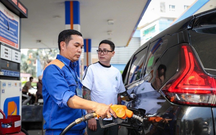 越南汽油价格获得补贴。图：红幸