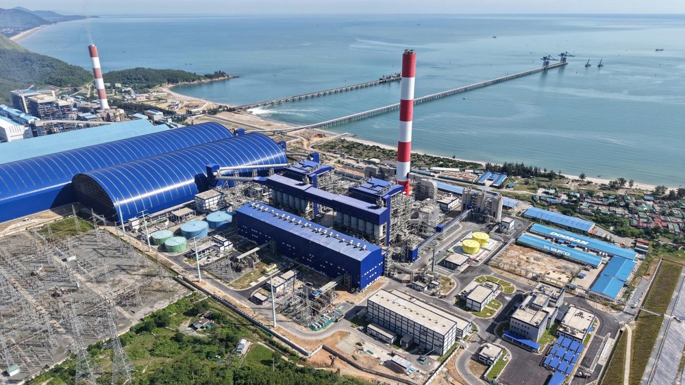 永昂二号热电厂落成典礼。