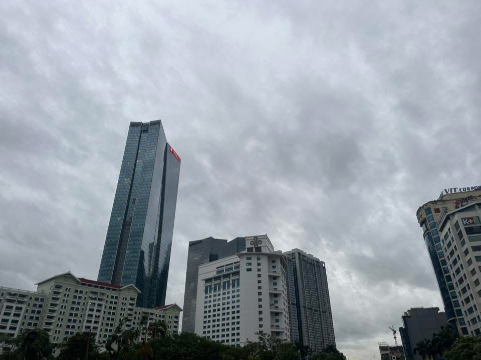 5月16至19日，河内市出现局部降雨。图：福厚