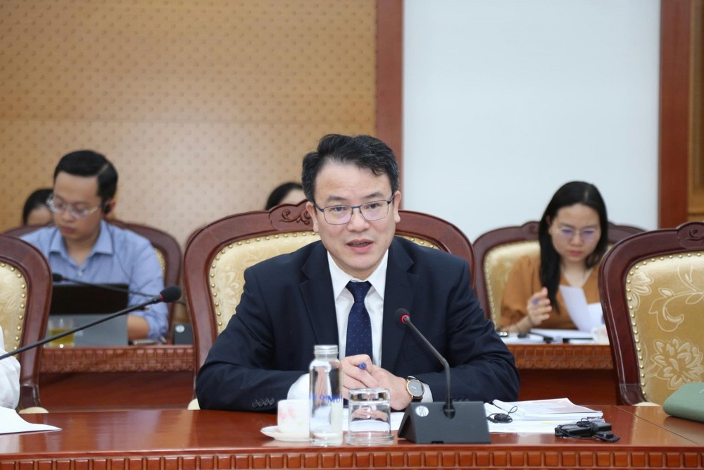 财政部副部长陈国方。