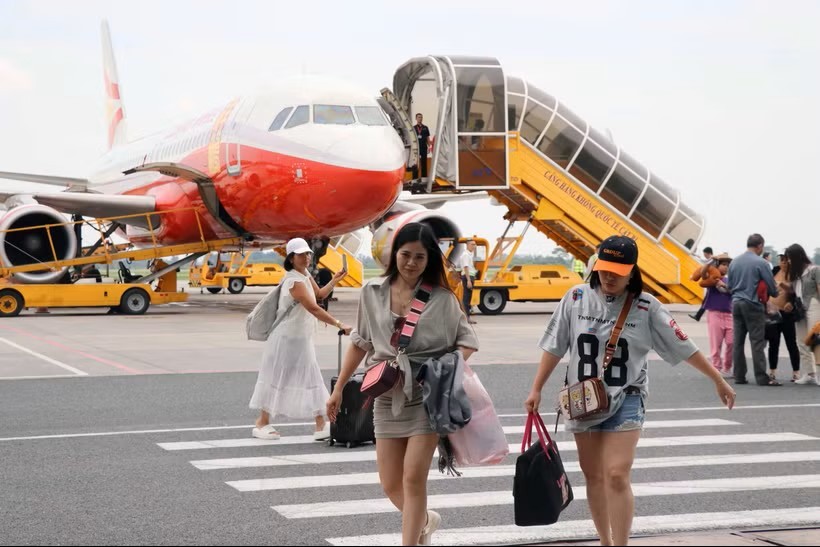 飞机在海防市吉碑国际机场运行。图：越通社