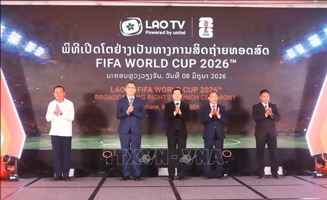 各位代表共同启动2026年世界杯直播转播权开通仪式。图：越通社