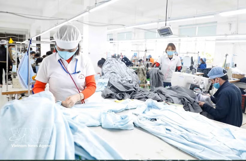 兴越制衣公司向位于兴安省的日本市场出口服装的生产线。图：越通社。