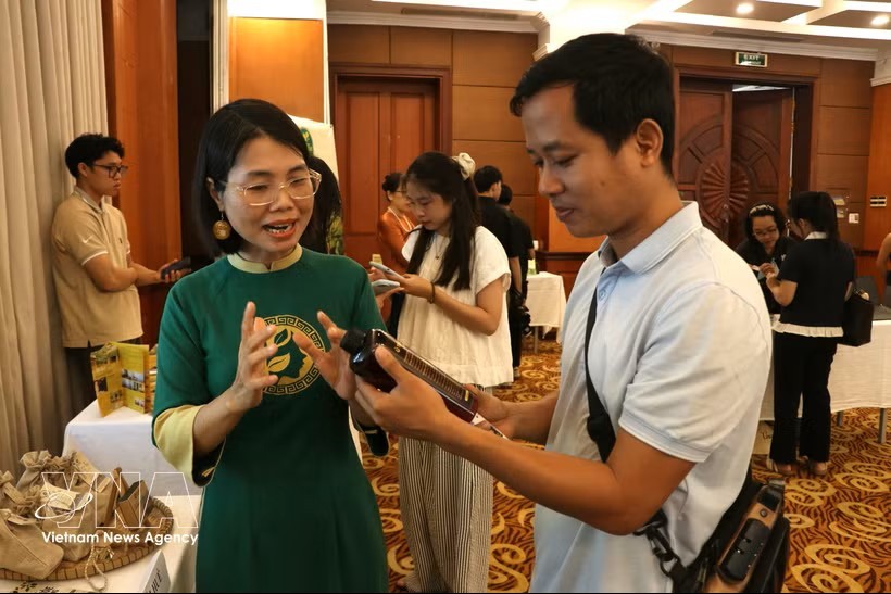 顺化市创新创业中心举办顺化市创业项目展示与机制对接活动。图：越通社