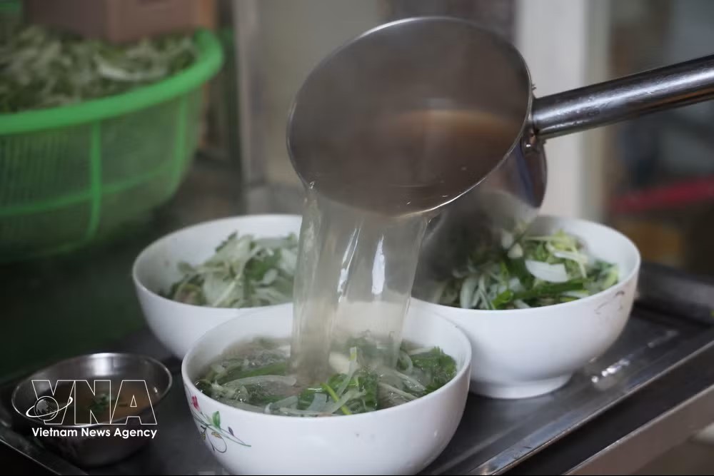 potal-giu-tron-hon-pho-bac-giua-long-thanh-pho-ho-chi-minh-8458676.jpg