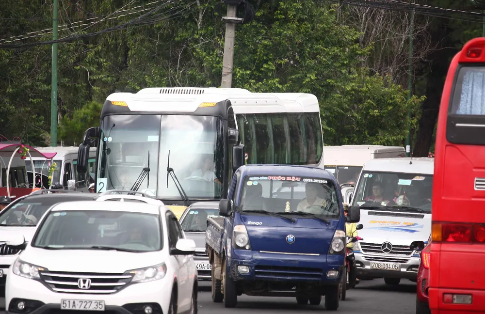 Du khách chen chân lên Đà Lạt nghỉ mát ảnh 4