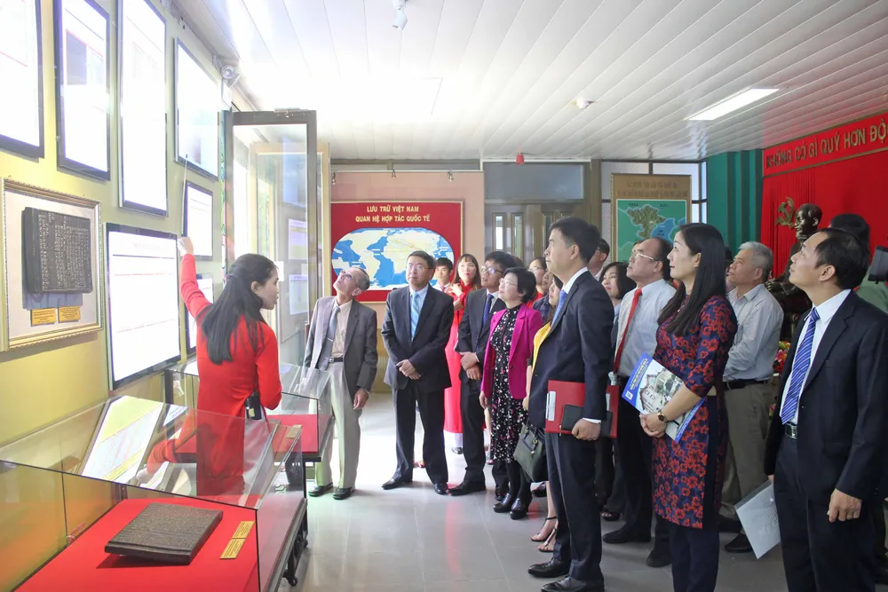 Lần đầu trưng bày Mộc bản triều Nguyễn về chủ quyền Hoàng Sa, Trường Sa ảnh 5