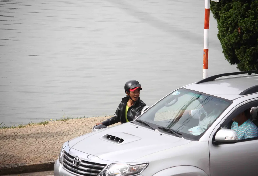 Công an Đà Lạt “cắm chốt” xử lý “cò” đặc sản ảnh 1