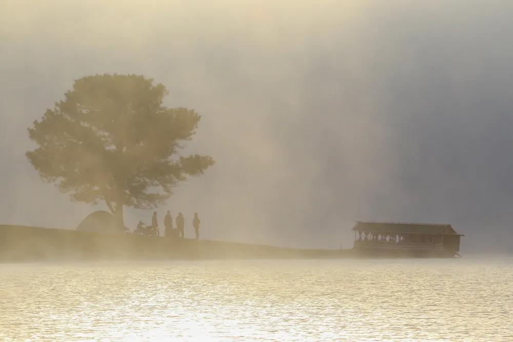 Xử lý hoạt động du lịch “chui” tại hồ Suối Vàng - Đà Lạt ảnh 1
