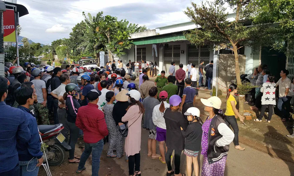 VIDEO: Giết người tình, xì bình gas cố thủ dọa nổ cả khu vực ảnh 1