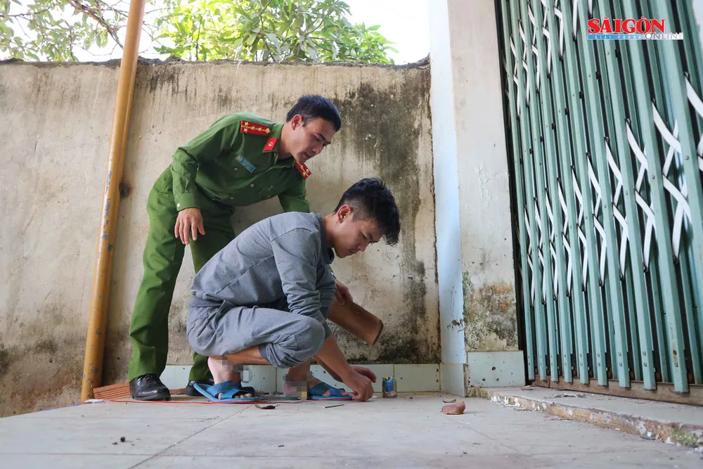 Lâm Đồng: Thực nghiệm hiện trường vụ cài mìn trước nhà dân ảnh 4