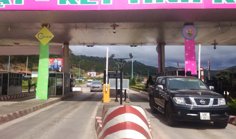 Xả trạm BOT phục vụ miễn phí người dân, du khách dự Festival Hoa Đà Lạt ảnh 1