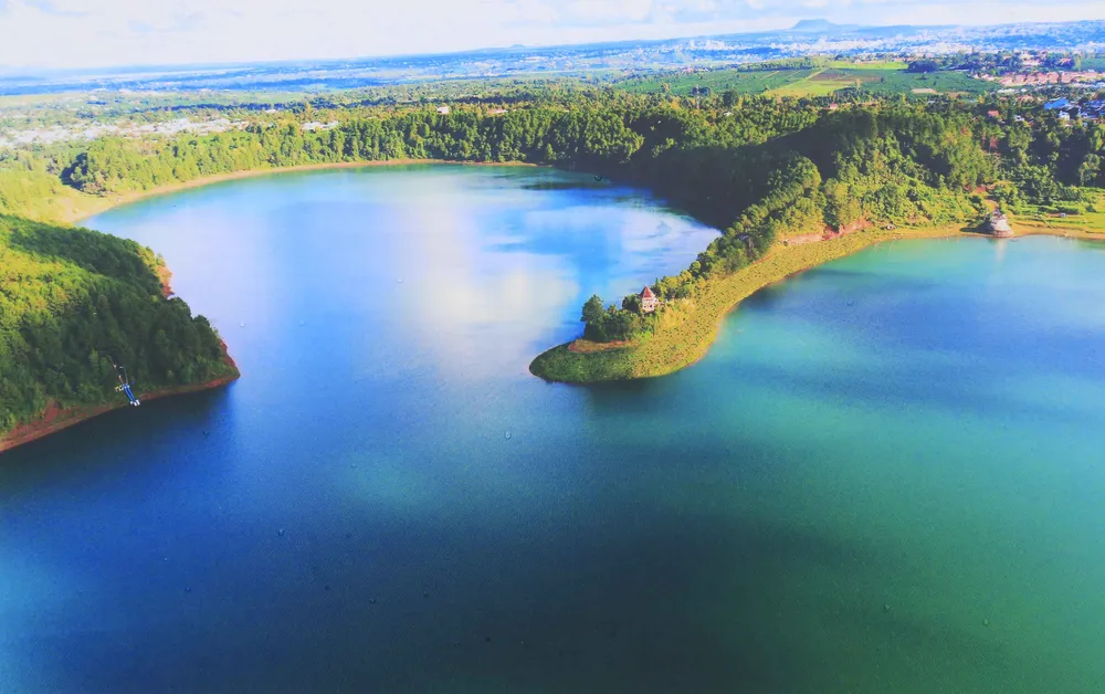 Triển lãm giới thiệu nét đẹp Tây Nguyên – Duyên hải miền Trung ảnh 2