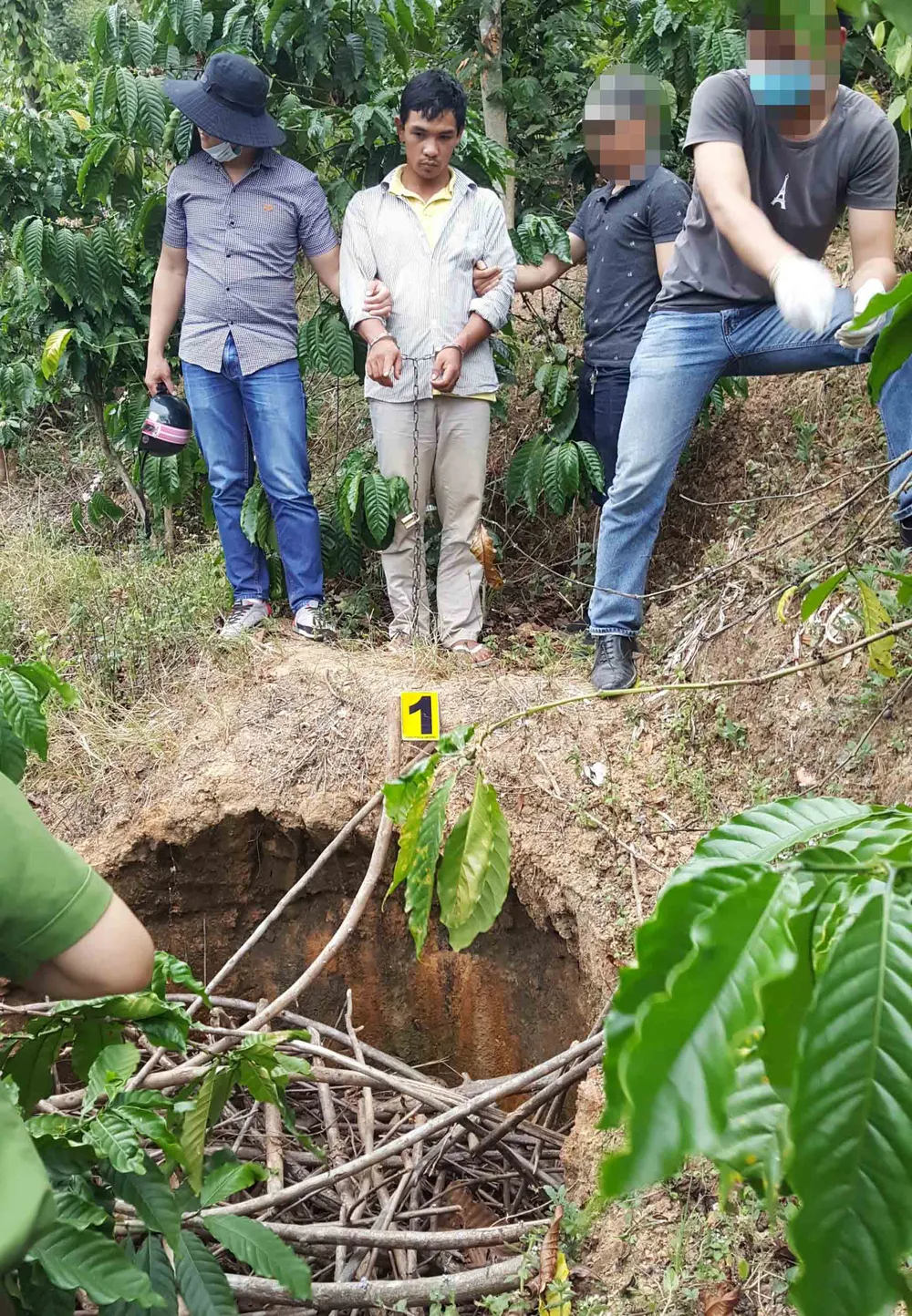 Khởi tố, bắt giam 4 tháng đối tượng giết chủ nợ chôn xác phi tang ảnh 1