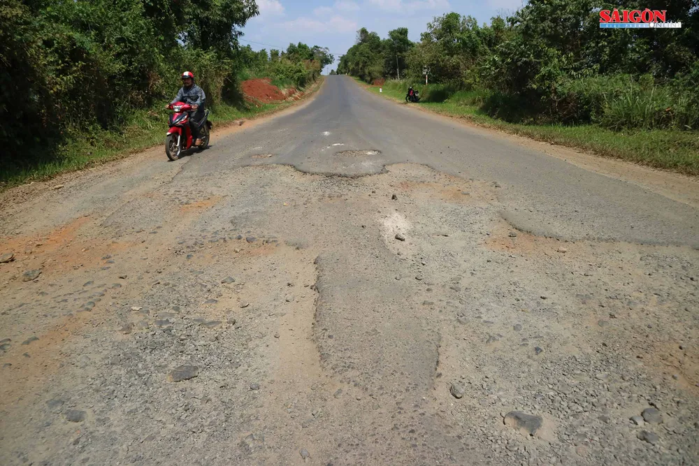 Tan nát đường cửa ngõ thị xã Gia Nghĩa ảnh 6