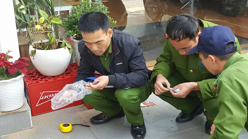 Phát hiện “kho” súng đạn của nhóm nghi phạm gây ra vụ nổ súng tại Đà Lạt ảnh 3