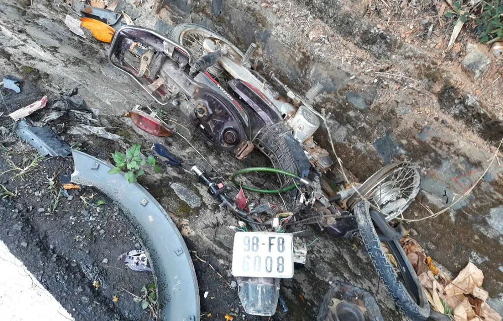 Bị ô tô tông từ phía sau, nam thanh niên nguy kịch ảnh 1