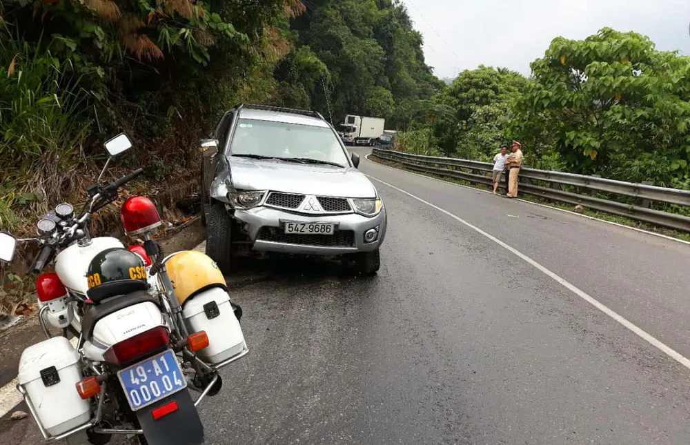 Bị ô tô tông từ phía sau, nam thanh niên nguy kịch ảnh 2