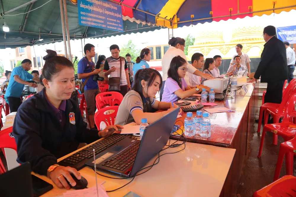 Lực lượng cứu hộ quốc tế đổ về Lào cứu trợ sau vụ vỡ đập thủy điện ảnh 5