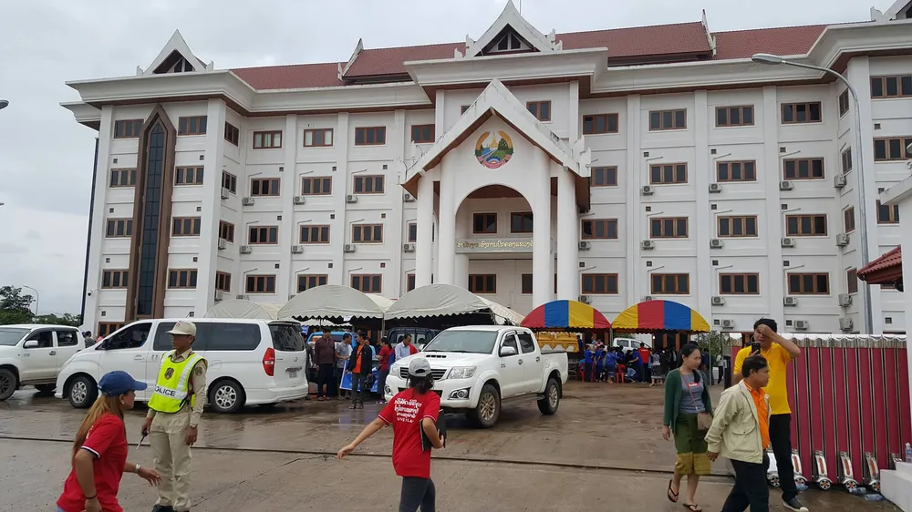 Lực lượng cứu hộ quốc tế đổ về Lào cứu trợ sau vụ vỡ đập thủy điện ảnh 2