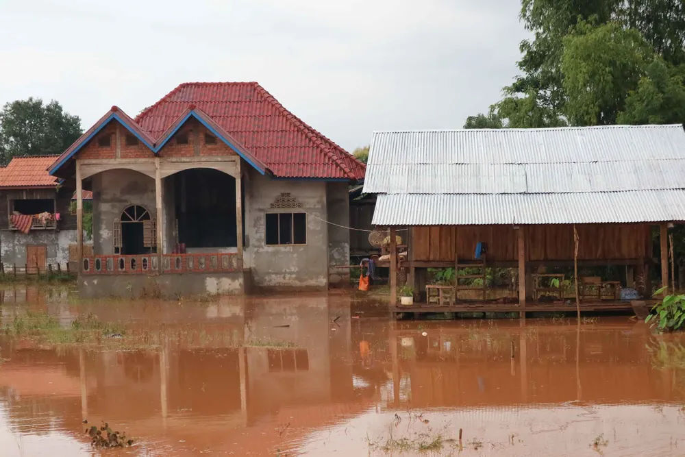 Bản làng xơ xác sau vụ vỡ đập thủy điện ở Lào ảnh 4