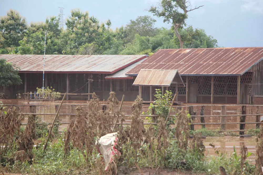 Bản làng xơ xác sau vụ vỡ đập thủy điện ở Lào ảnh 11