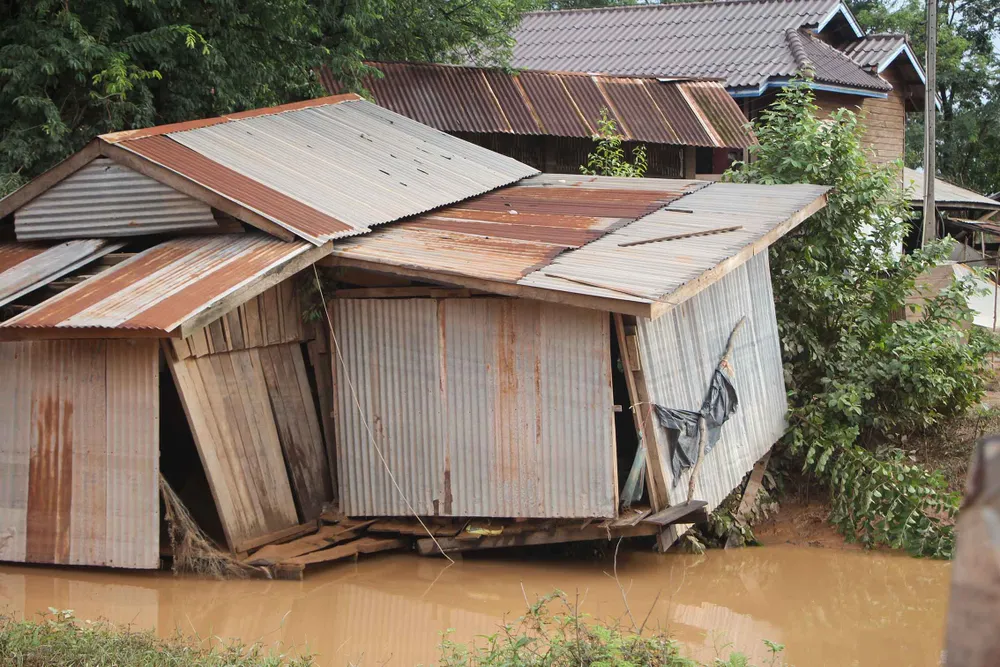 Bản làng xơ xác sau vụ vỡ đập thủy điện ở Lào ảnh 8