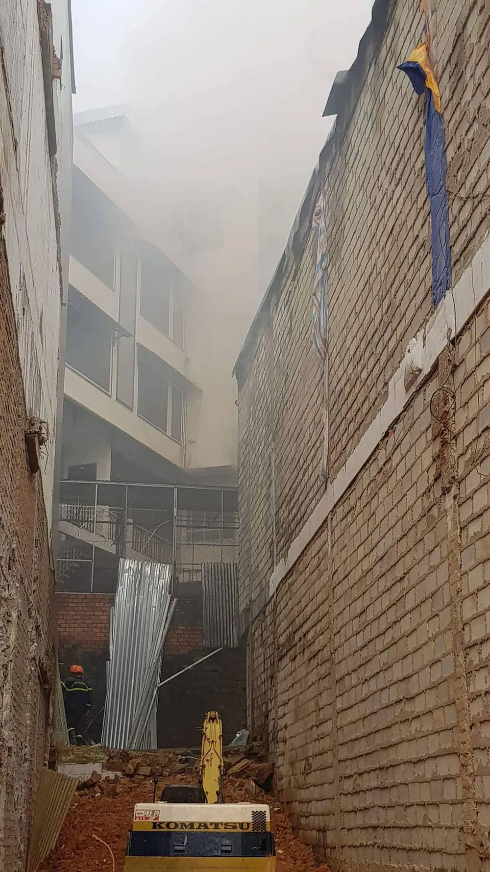 Cháy lớn tại beer club ở trung tâm Đà Lạt  ảnh 8