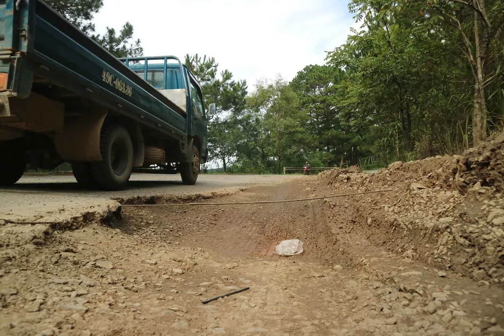 Đèo Mimosa - Đà Lạt xuống cấp nặng ảnh 5