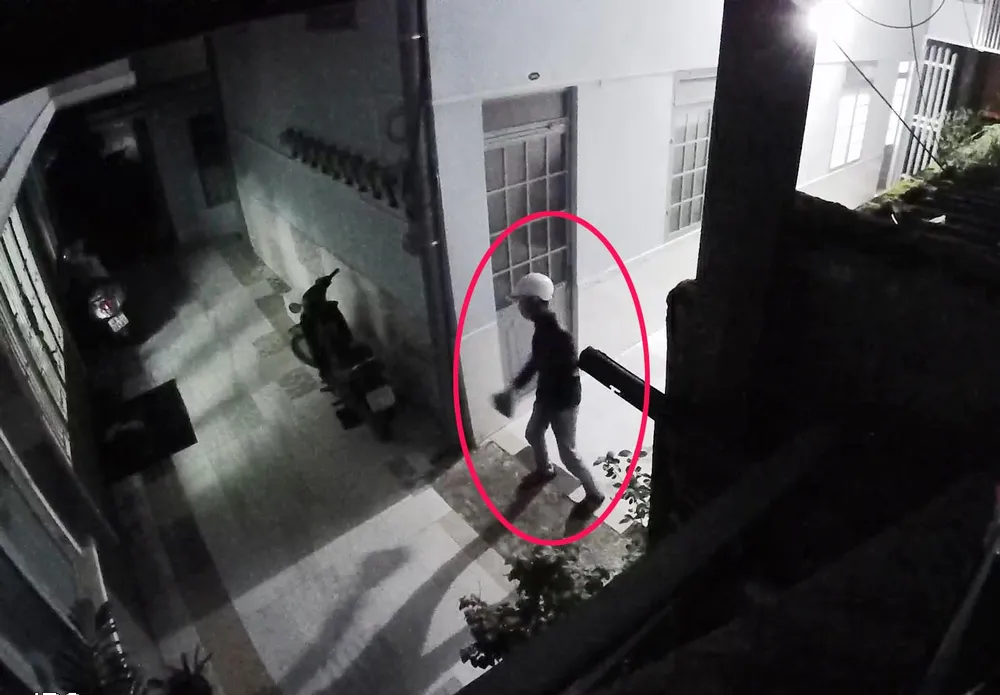 Khoản nợ “trên trời” rơi xuống, gia đình liên tục bị “khủng bố” bằng mắm tôm pha nhớt ảnh 1