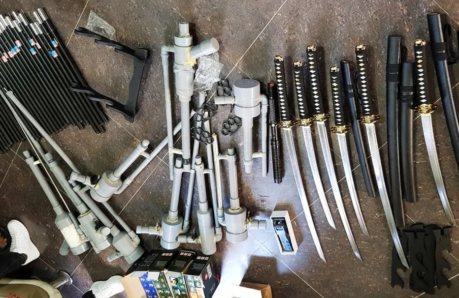 Bắt vụ tàng trữ “hàng nóng” quy mô lớn tại Đà Lạt ảnh 1