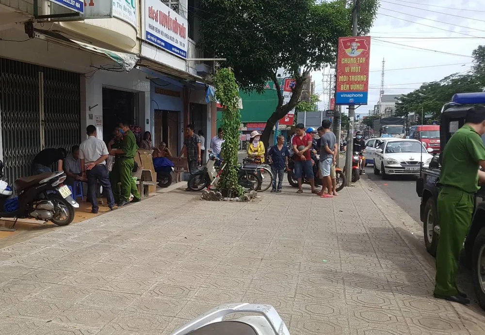 Thanh niên bị đâm tử vong khi đang đi ăn mừng chiến thắng của đội tuyển Việt Nam ảnh 1