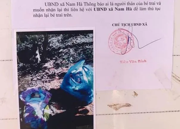 Xót xa trẻ sơ sinh 2 tháng tuổi nửa đêm bị bỏ rơi trước nhà dân ảnh 1