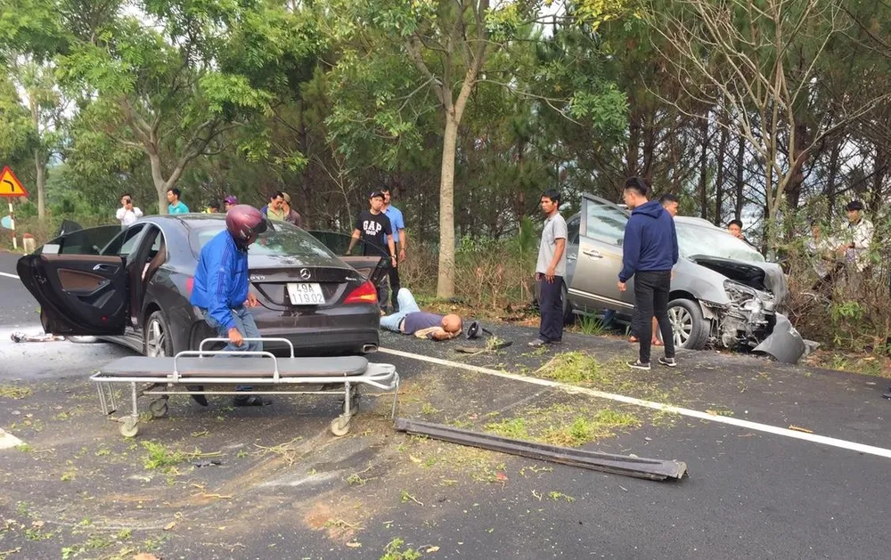 Khởi tố tài xế lái xe lao qua làn ngược chiều trên cao tốc khiến 2 người tử vong ảnh 1